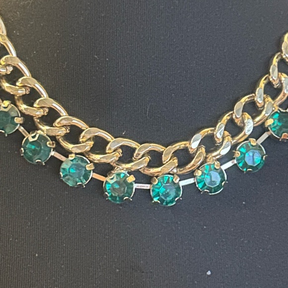 Jewelry - Vintage costume gold tone green gemstones dark necklace